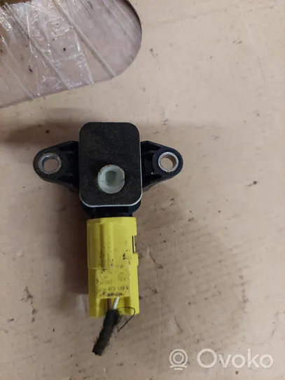 Audi A3 S3 8P Airbag deployment crash/impact sensor 8P0955557