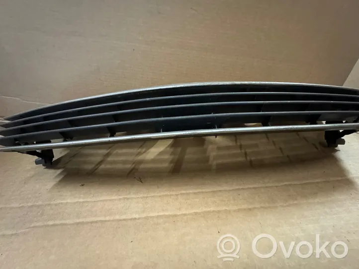 Renault Laguna II Grille de calandre avant 8200012581