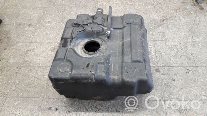 Land Rover Discovery Serbatoio del carburante WFE106820