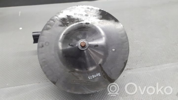 Ford Puma Ventola riscaldamento/ventilatore abitacolo 0126003