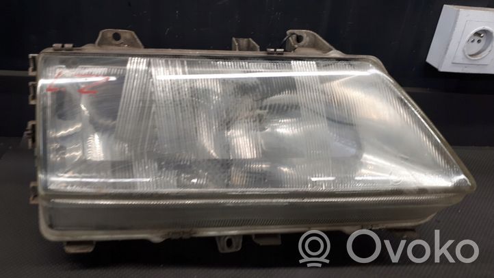 Lancia Zeta Lampa przednia 60979760