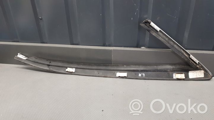 Audi A8 S8 D2 4D Garniture vitre latérale arrière 4D0853345A