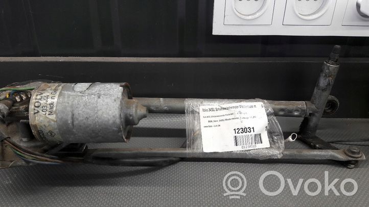 Volvo 340 -  360 Tringlerie et moteur d'essuie-glace avant 3518120