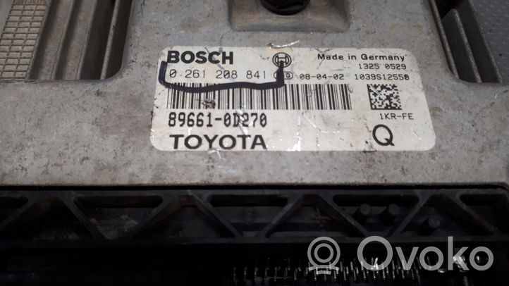 Toyota Yaris Centralina/modulo del motore 0261208841