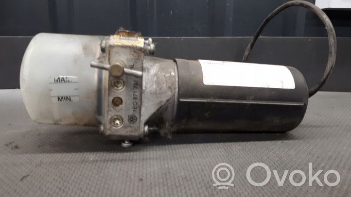 Volkswagen Golf III Pompe hydraulique de toit convertible 1E0871791A