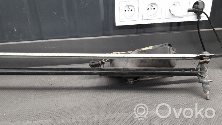 BMW 7 E23 Front wiper linkage and motor 1373187