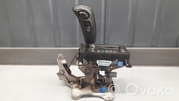 Mitsubishi Sigma Selettore di marcia/cambio (interno) MB659050