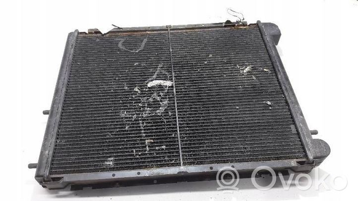 Renault Trafic I Radiateur de refroidissement 05593201