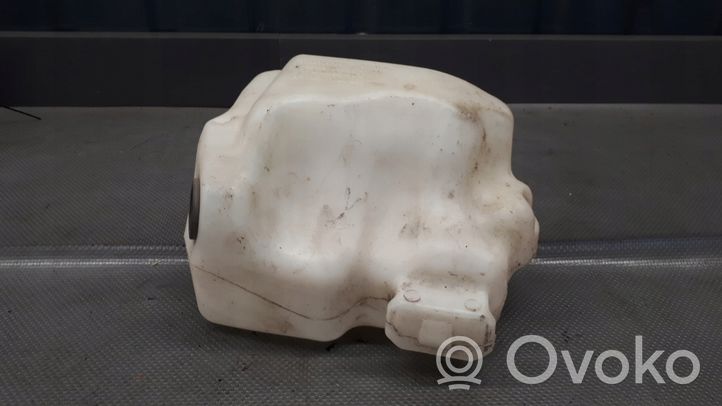 Renault Megane I Réservoir de liquide lave-glace 8200104706