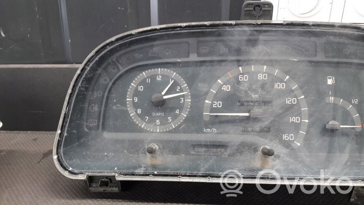 Renault Trafic I Compteur de vitesse tableau de bord 7700302505