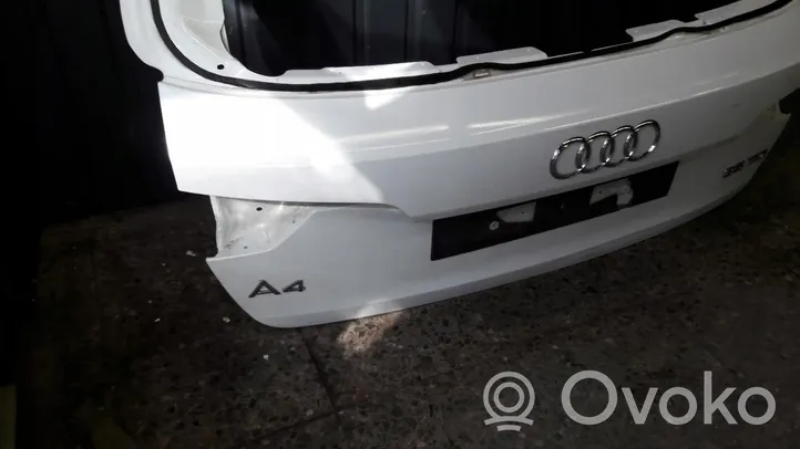 Audi A4 S4 B9 8W Tylna klapa bagażnika 8W9827337