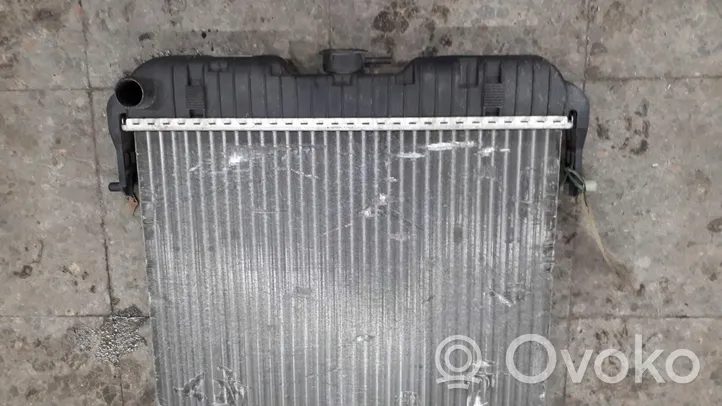 Opel Omega B1 Radiateur de refroidissement 90231319