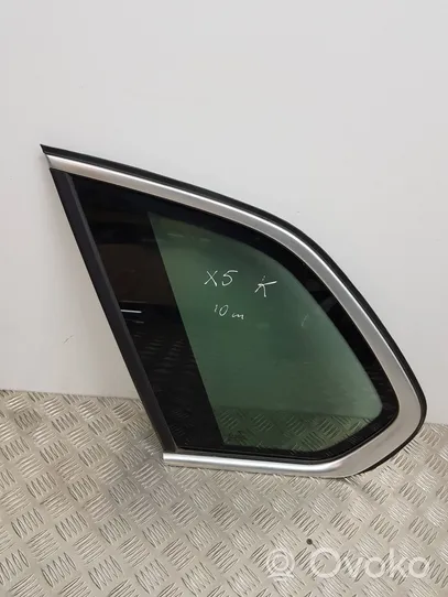 BMW X5 E70 Rear side window/glass 10718717