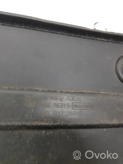 Volkswagen Tiguan Ramka przedniej tablicy rejestracyjnej 5N0807287D