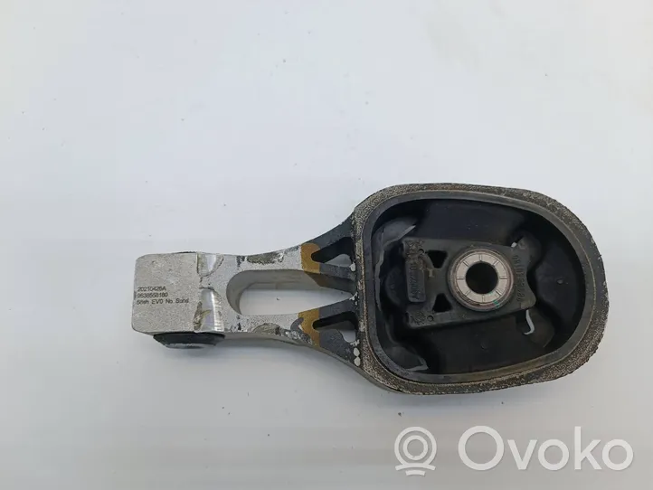 Peugeot 208 Supporto di montaggio del motore 9838558180