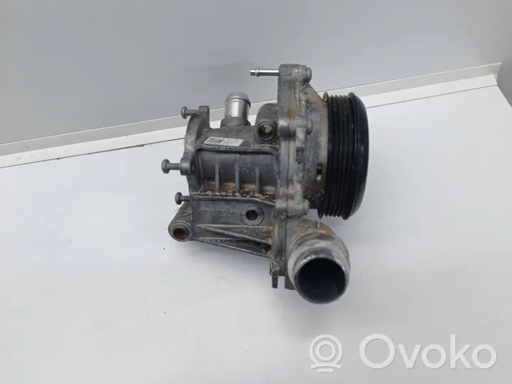 Mercedes-Benz A W176 Pompa dell’acqua A6512000501