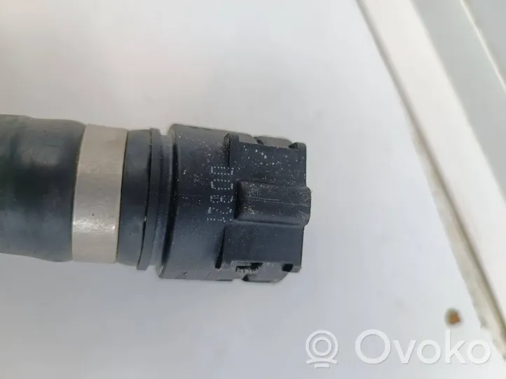 BMW M5 F90 Tuyau de liquide de refroidissement moteur 738000785