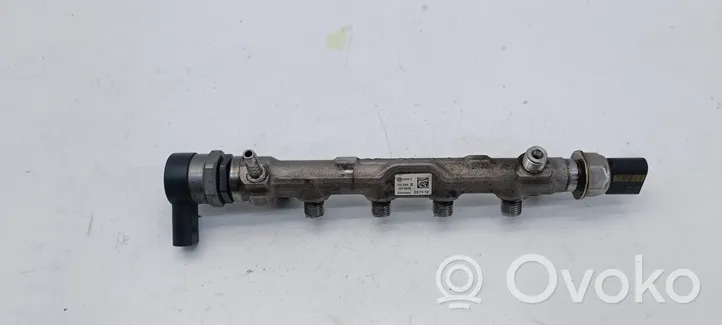 Audi A3 S3 8V Kraftstoffverteiler Einspritzleiste 04L089B