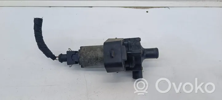 Mercedes-Benz ML W163 Pompe à eau de liquide de refroidissement A0018356064