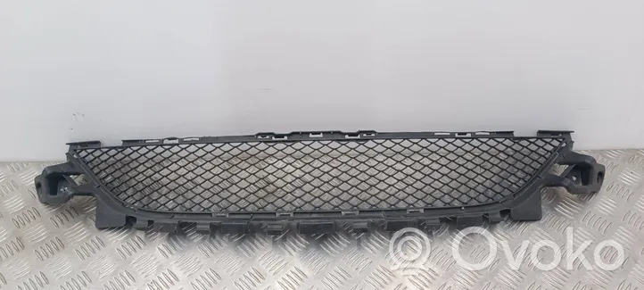 Mercedes-Benz C W205 Atrapa chłodnicy / Grill A2058852123