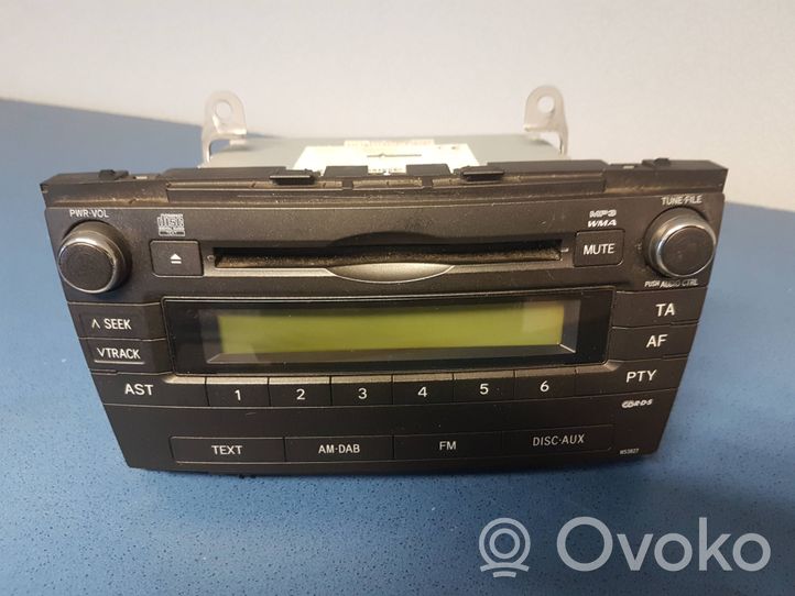 Toyota Avensis T270 Radio/CD/DVD/GPS-pääyksikkö 8612005140