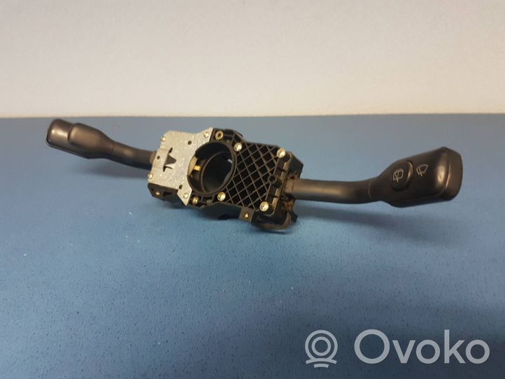 Audi A6 S6 C4 4A Pyyhkimen/suuntavilkun vipukytkin 4D0953513A