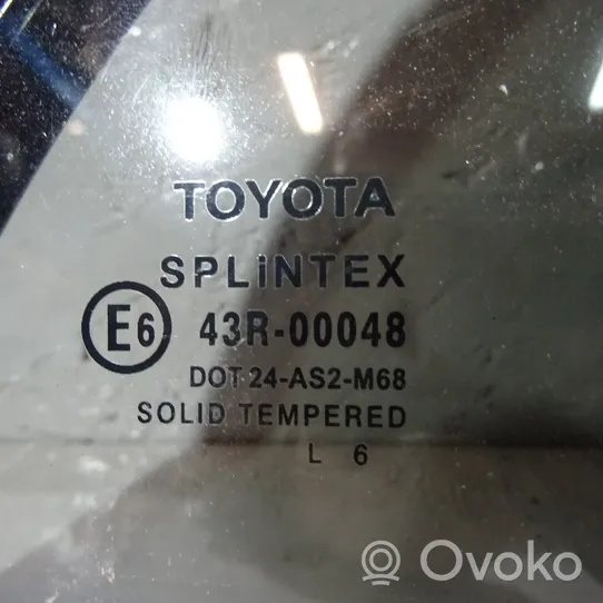 Toyota Avensis Verso Szyba drzwi tylnych 