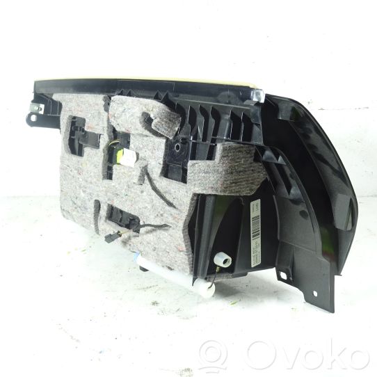Jaguar XJ X351 Glove box, 62.88 € RRR