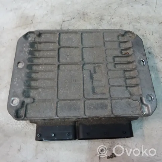 Subaru Legacy Unité de commande, module ECU de moteur 22611AP842