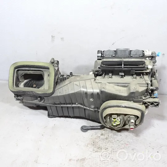 Volkswagen PASSAT B6 Scatola climatizzatore riscaldamento abitacolo assemblata 3C1820003BK