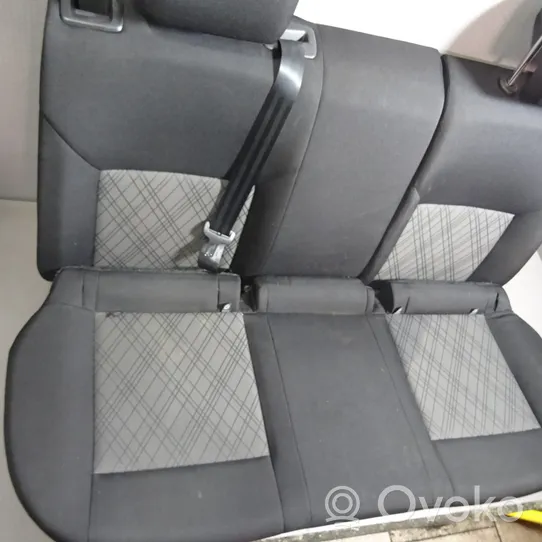 Seat Toledo I (1L) Second row seats 