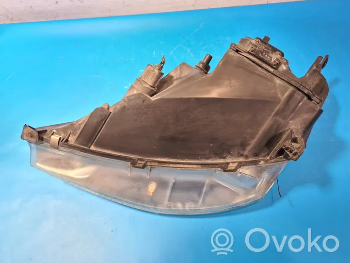 Ford Focus Передняя фара XS4X13005