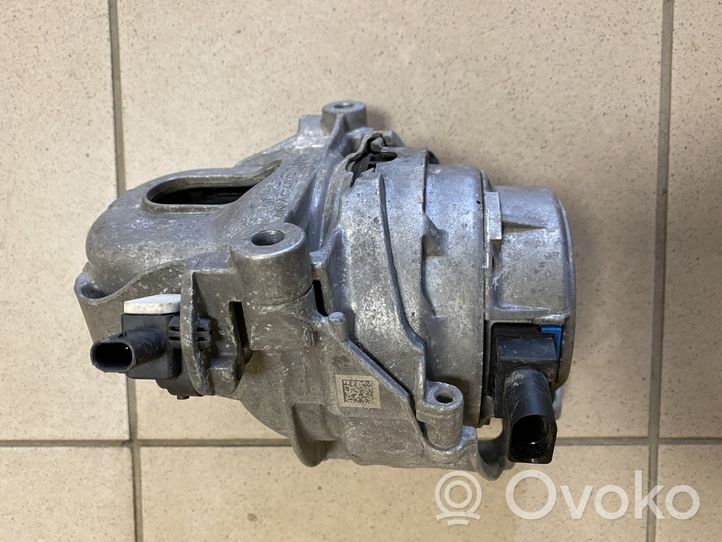 Audi Q7 4M Engine mount bracket 782215148354