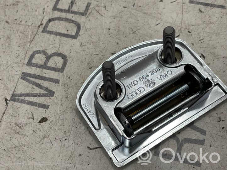 Volkswagen Golf VII Kiinnityskoukku/-silmukka 1K0864203
