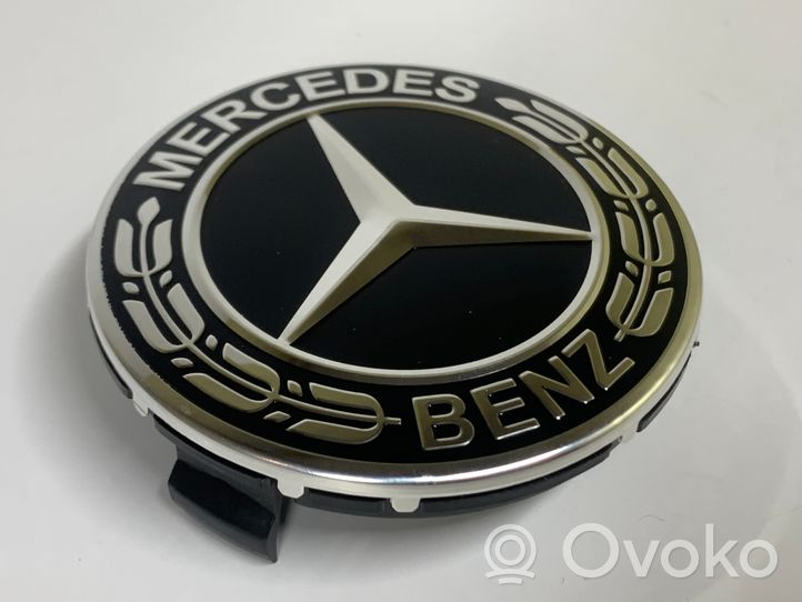 Mercedes-Benz C W204 Заводская крышка (крышки) от центрального отверстия колеса A1714000025