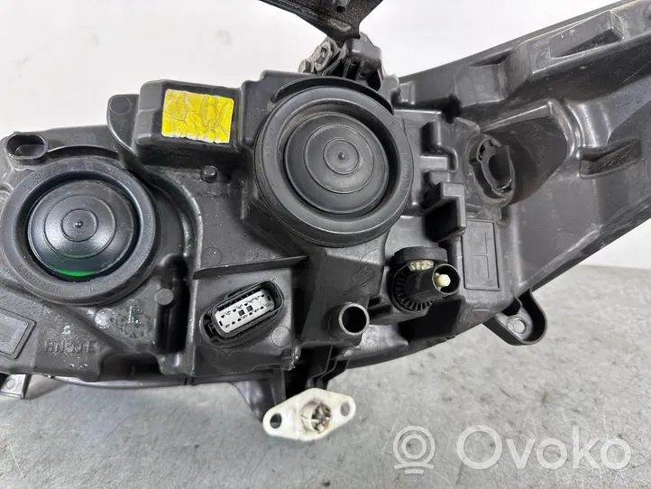 Ford Mondeo MK V Lampa przednia DS7313W029AE