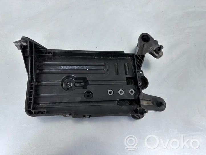 Volkswagen Golf VII Battery tray 5Q0915321G