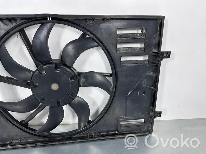 Volkswagen Golf VII Radiator cooling fan shroud 5Q0121205