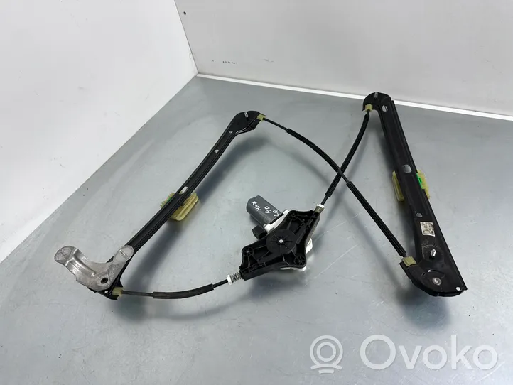 Volkswagen Golf VII Front door window regulator with motor 5Q4959802B