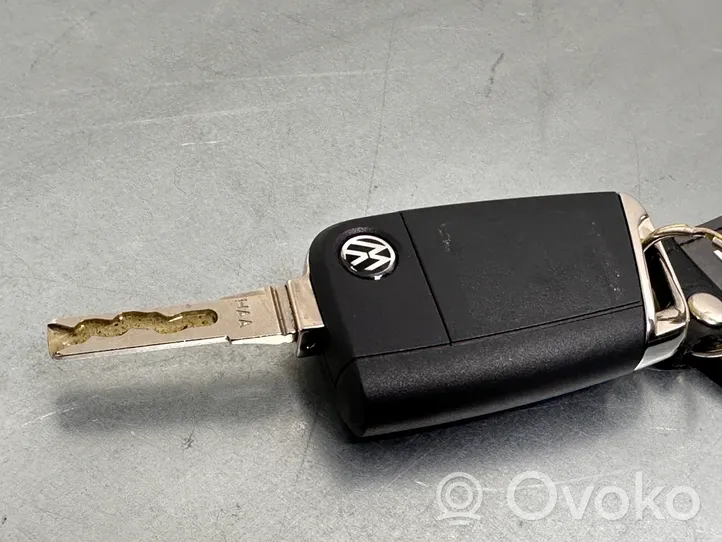 Volkswagen Golf VII Ignition key/card 5G0959752BA