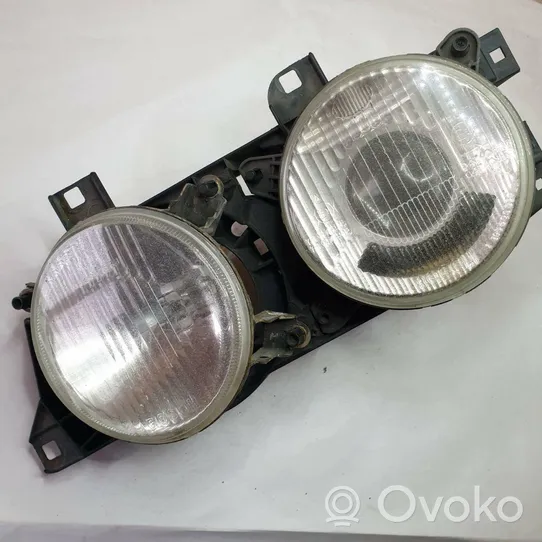 BMW 5 E34 Lampa przednia 1305601141