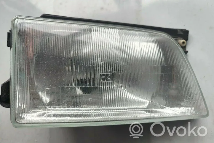 Opel Kadett E Priekšējais lukturis 0301025302