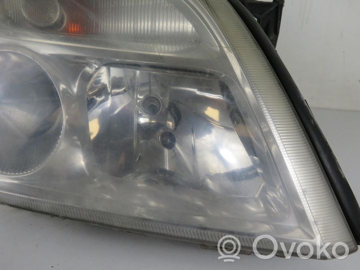 Opel Signum Lampa przednia 