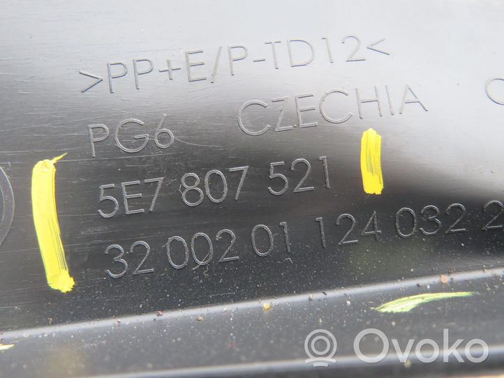 Skoda Octavia Mk4 Takapuskurin alaosan lista 