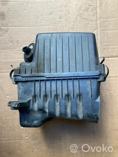 Hyundai Santa Fe Air filter box 281102B300