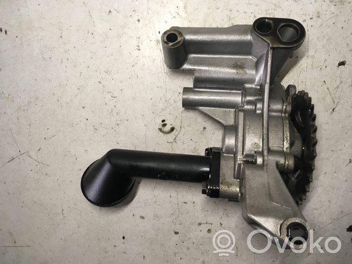 Volkswagen Caddy Oil pump 038115105D