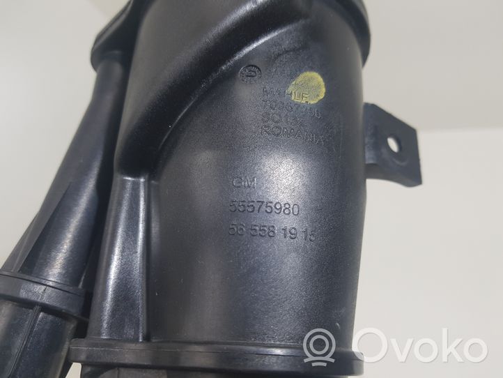 Opel Astra J Öljyn huohotinsäiliö 55575980