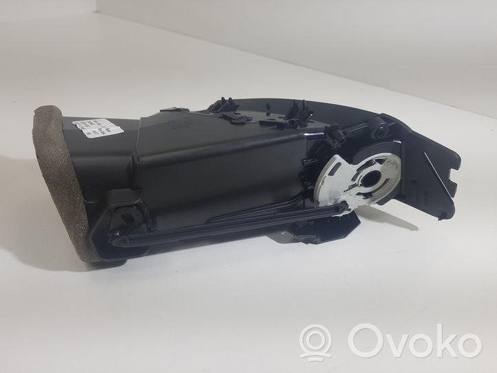 Opel Astra J Copertura griglia di ventilazione laterale cruscotto 13300660