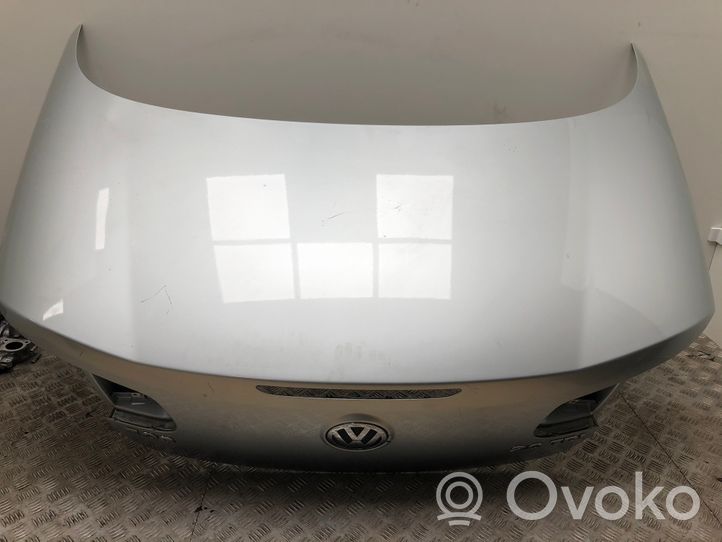 Volkswagen Eos Задняя крышка (багажника) 