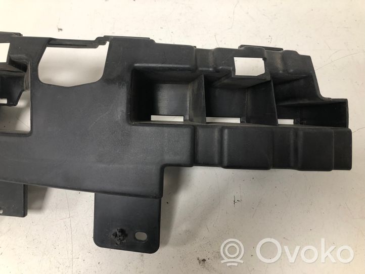 Ford Focus C-MAX Support de montage de pare-chocs avant 3M5117E856